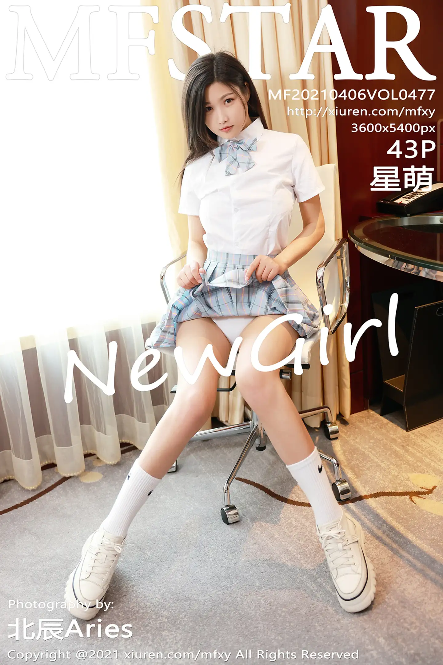 [MFStar模范学院]Vol.477_新人模特星萌经典JK制服主题私房半脱露白嫩翘臀诱惑写真43P-秀人网 - XiuRen.Pro